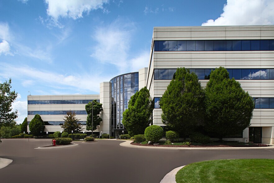 More Photos Of 39500 High Pointe Blvd, Novi Office For Lease