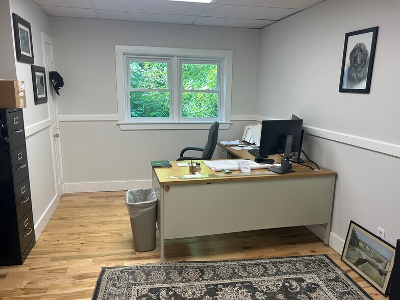 More Photos Of 7 Water St, Amesbury Loft Creative Space For Lease