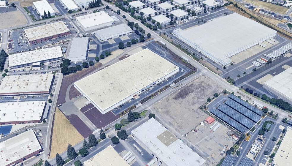 More Photos Of 4545 Qantas Ln, Stockton Manufacturing For Lease