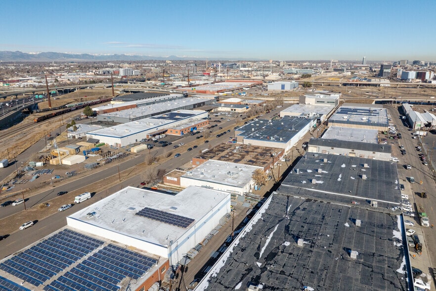 More Photos Of 380-400 Quivas St, Denver Warehouse For Sale