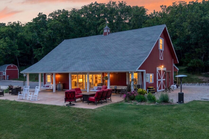 More Photos Of 1558 N 600 Rd, Baldwin City Specialty For Sale