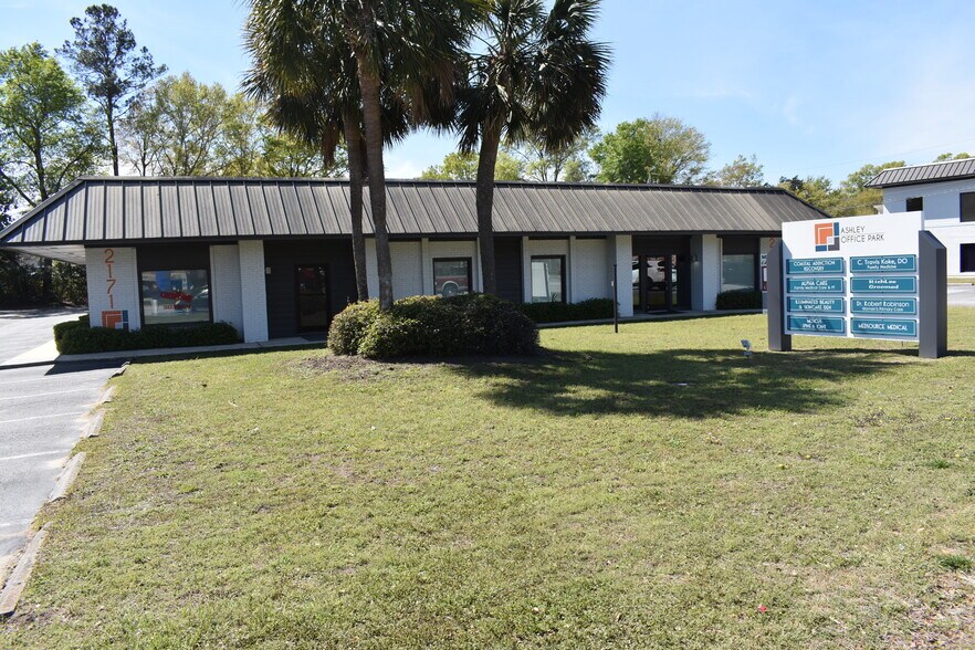 More Photos Of 2175 Ashley Phosphate Rd, Charleston Unknown For Lease
