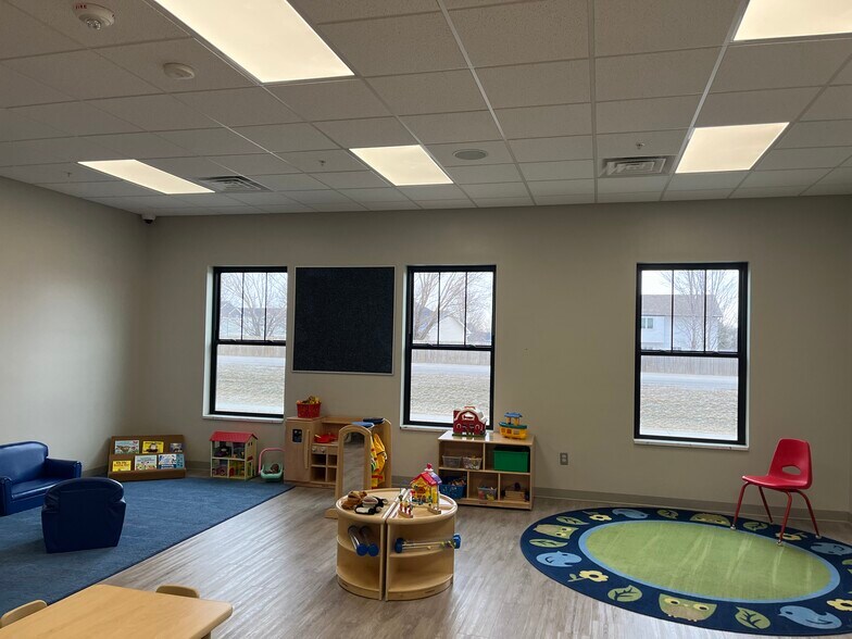 More Photos Of 1606 NW Irvinedale Dr, Ankeny Daycare Center For Sale