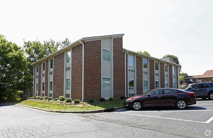 More Photos Of 10617 Kettering Dr, Charlotte Office For Lease