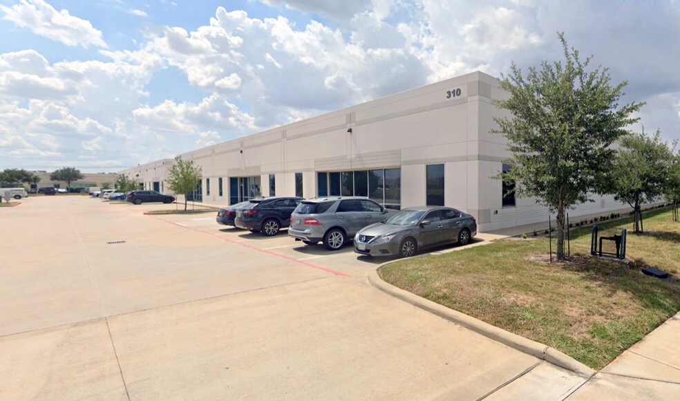 Primary Photo Of 310 Mason Creek Dr, Katy Warehouse For Lease