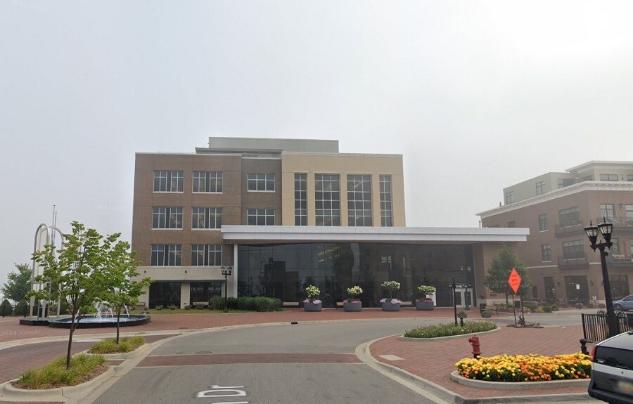 More Photos Of 1 E Main St, Bay City Office For Lease