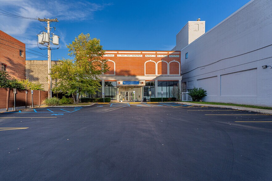 More Photos Of , Buffalo Office For Sale