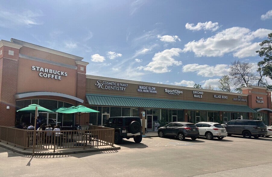 More Photos Of 9955 Woodlands Pky, The Woodlands General Retail For Lease
