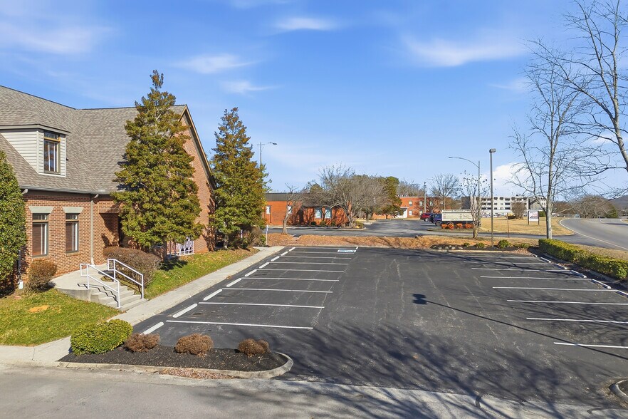 More Photos Of 420 Laboratory Rd, Oak Ridge Medical For Sale