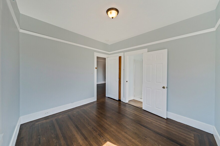 More Photos Of 2764 73rd Ave, Oakland Storefront Retail Residential For Lease