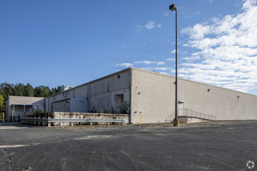 More Photos Of 2120 HWY 19 N, Meridian Freestanding For Sale