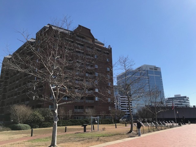 More Photos Of 215 Brooke Ave, Norfolk Office Residential For Sale