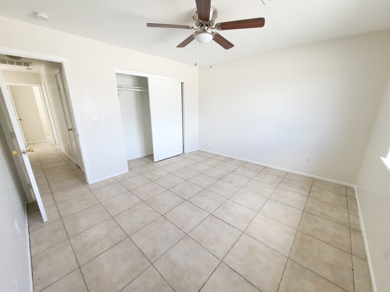 More Photos Of 1171 Sixshooter Ave, Pahrump Apartments For Sale