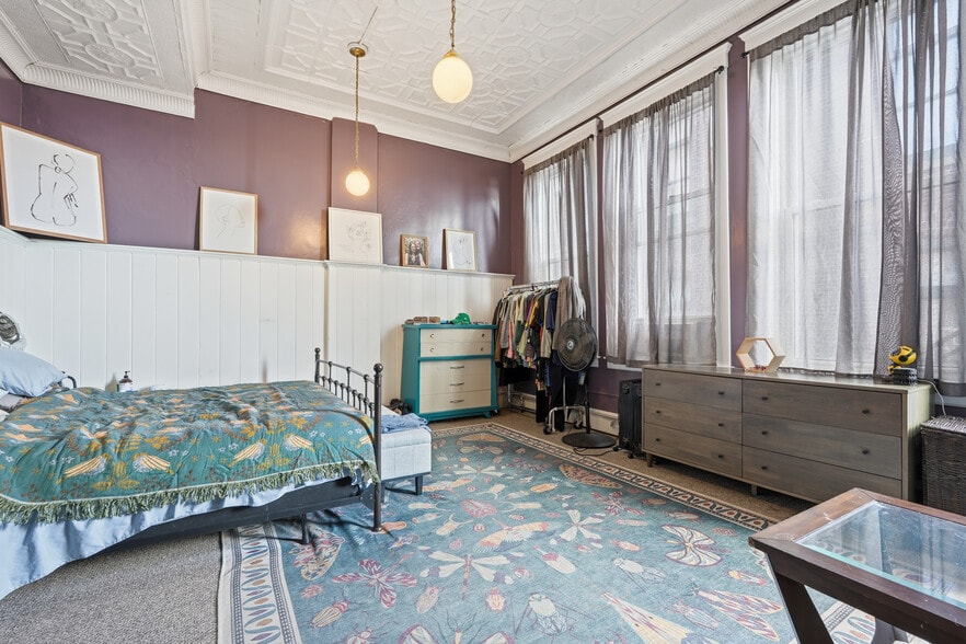 More Photos Of 284 High St, Holyoke Storefront Retail Residential For Sale