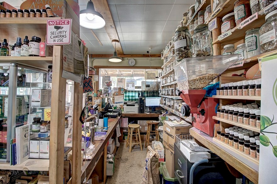 More Photos Of 300 Main St, Hot Springs Freestanding For Sale