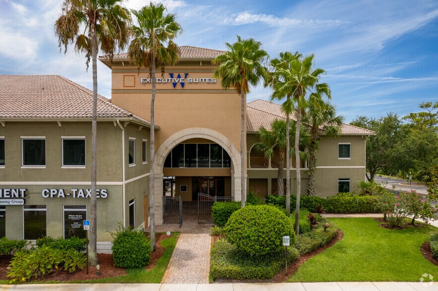 More Photos Of 700-760 SE Indian St, Stuart Office For Lease