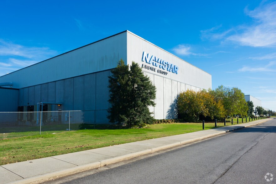 More Photos Of 646 James Record Rd, Huntsville Manufacturing For Lease