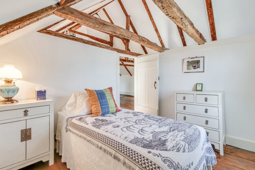 More Photos Of 117 Main St, Sag Harbor Storefront Retail Residential For Sale