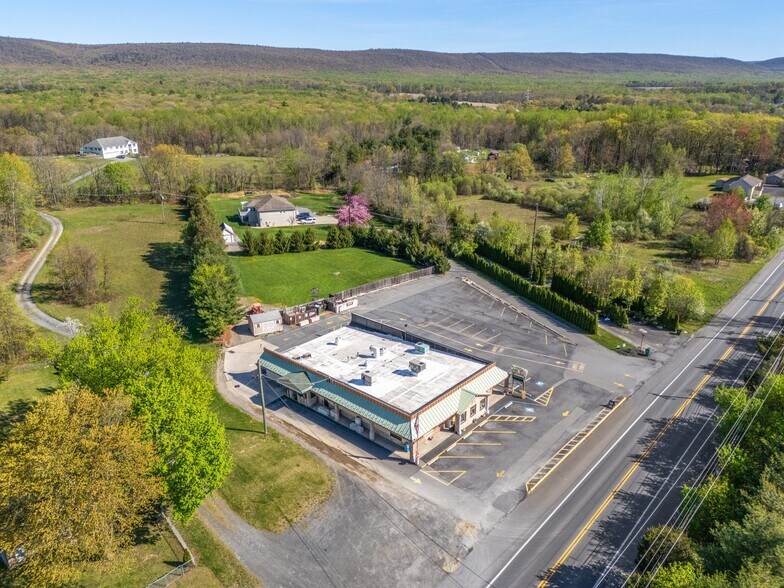 More Photos Of 232 W Moorestown Rd, Wind Gap Restaurant For Sale