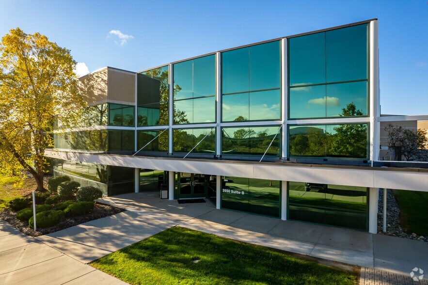 More Photos Of 2650 N Opdyke Rd, Auburn Hills Service For Lease