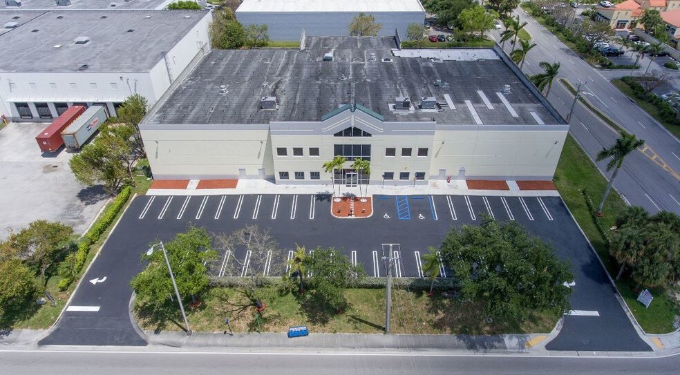More Photos Of 2701 NW 107th Ave, Miami Refrigeration Cold Storage For Lease