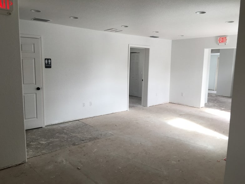 More Photos Of 601 Webster St, Wildwood Office Residential For Lease