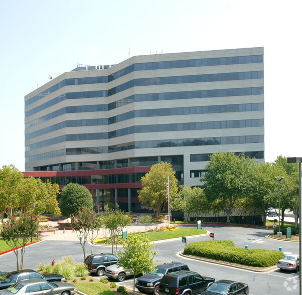 More Photos Of 1100 Johnson Ferry Rd NE, Atlanta Medical For Lease
