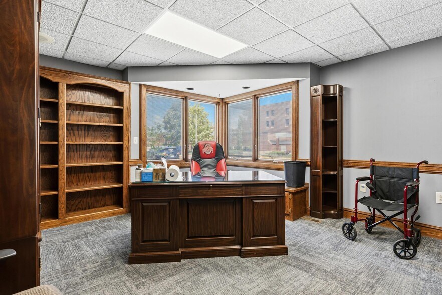 More Photos Of 244 Wilson Dr, Xenia Medical For Sale