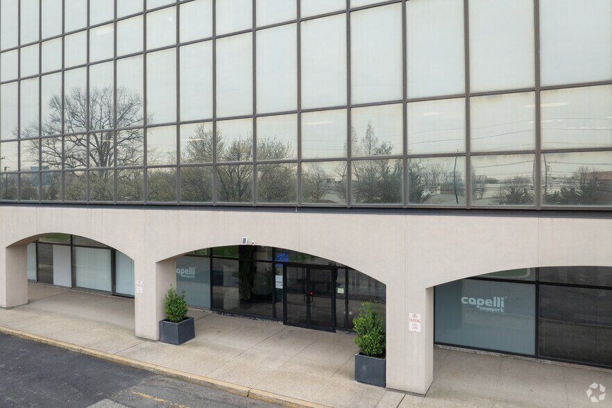 More Photos Of 3 Empire Blvd, Moonachie Office For Lease