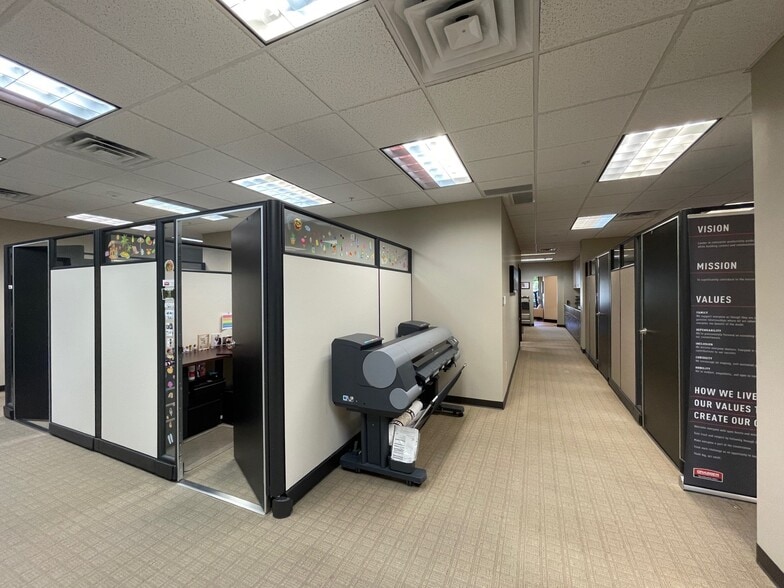 More Photos Of 5255 W 11000 N, Highland Office For Lease