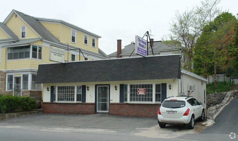 127129 Lowell St, Methuen, MA 01844 Freestanding For Sale