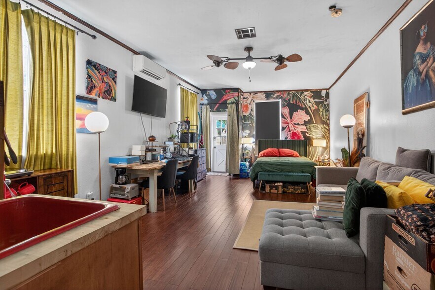 More Photos Of 834 Josephine St, New Orleans Apartments For Sale