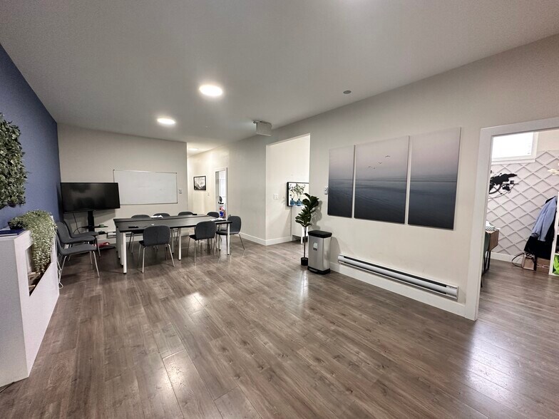 More Photos Of 518 Agnes St, New Westminster Office For Lease