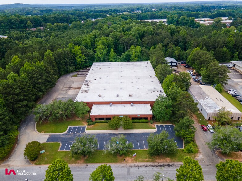 More Photos Of 5383 Truman Dr, Decatur Warehouse For Lease