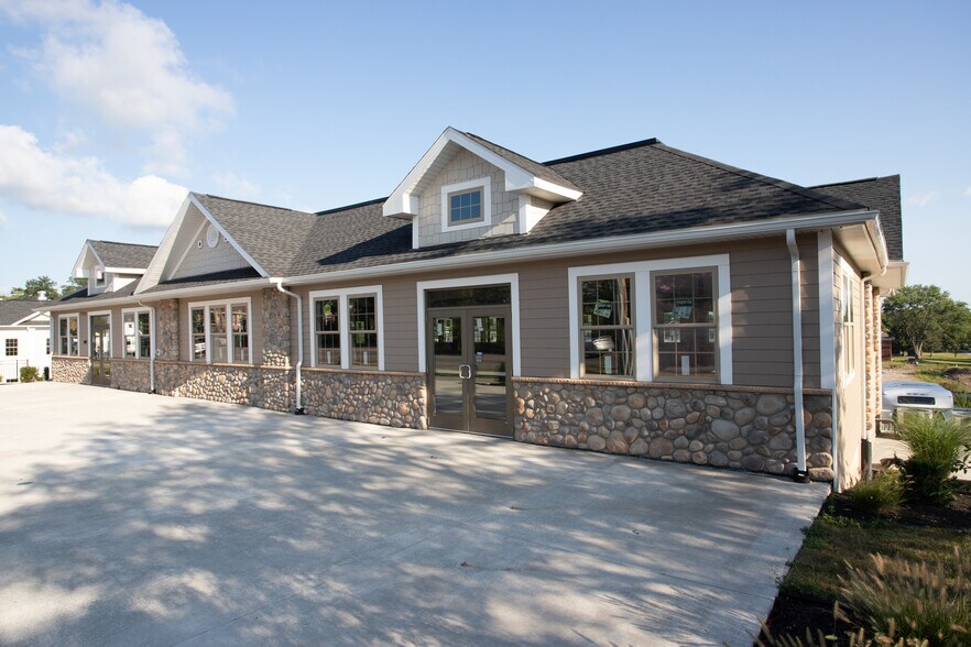 More Photos Of 786 Center St, Lewiston Unknown For Lease