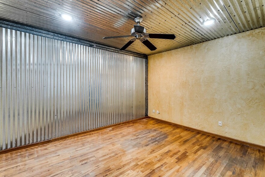 More Photos Of 2217 Old Dennis Rd, Weatherford Service For Sale