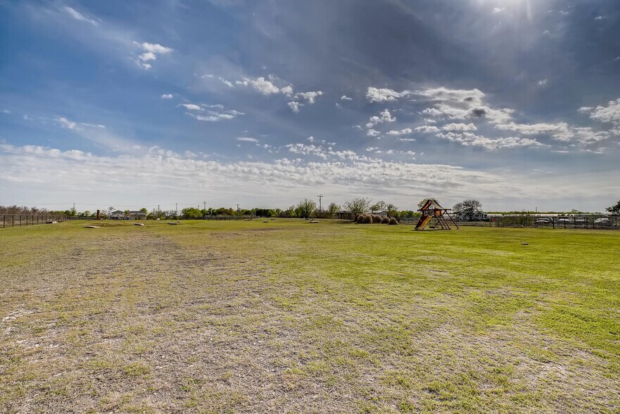 More Photos Of 7193 Old Talley Rd, San Antonio General Retail For Sale