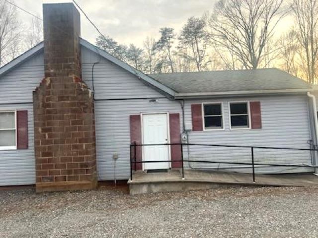 More Photos Of 112 Johnson Ln, Martinsville Specialty For Sale