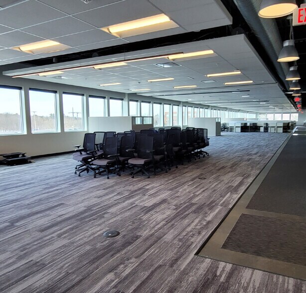 More Photos Of 17 Plaza Drive, Latham Office For Lease