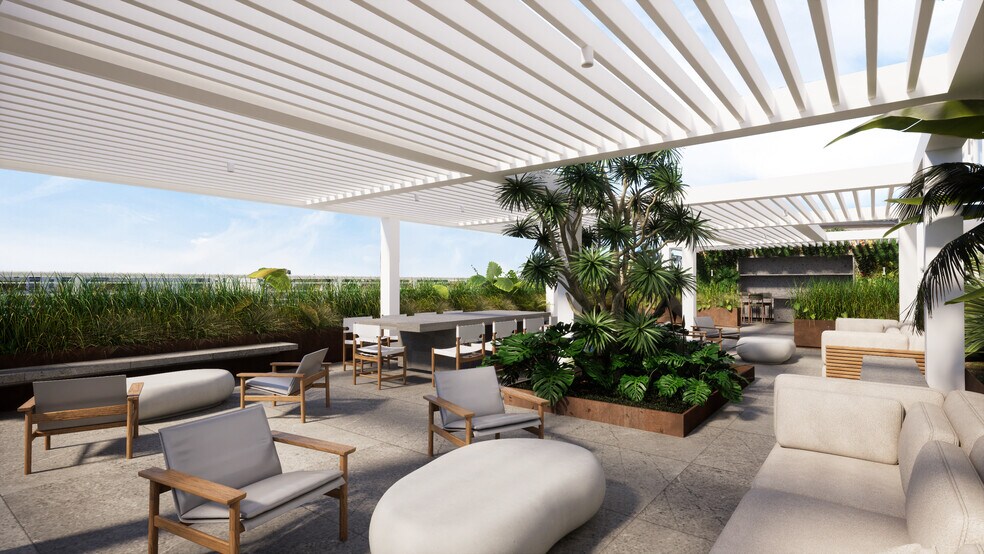 More Photos Of 119 Washington Ave, Miami Beach Office For Lease