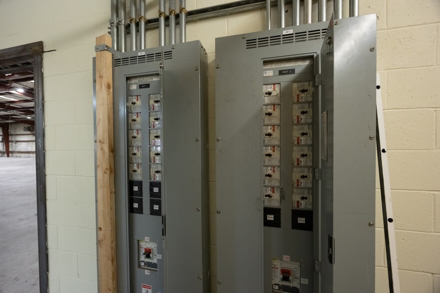 More Photos Of 901 SW 4th Ave, Amarillo Warehouse For Lease