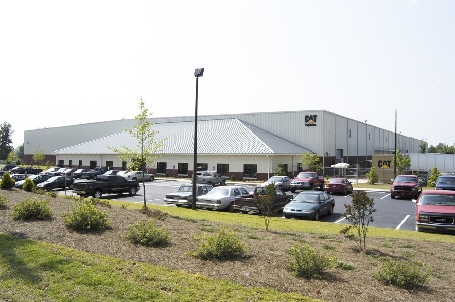 More Photos Of 700 Hudson Rd, Griffin Distribution For Lease