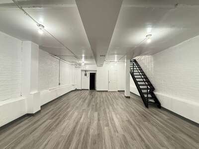 More Photos Of 6938 Myrtle Ave, Glendale General Retail For Lease