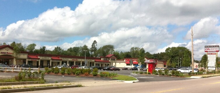 More Photos Of 474 N Franklin St, Holbrook Coworking Space