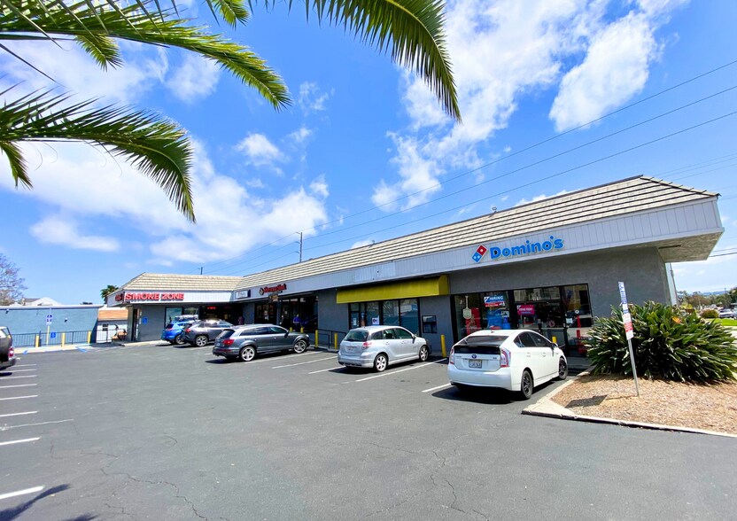 More Photos Of 2015 Garnet Ave, San Diego Unknown For Lease