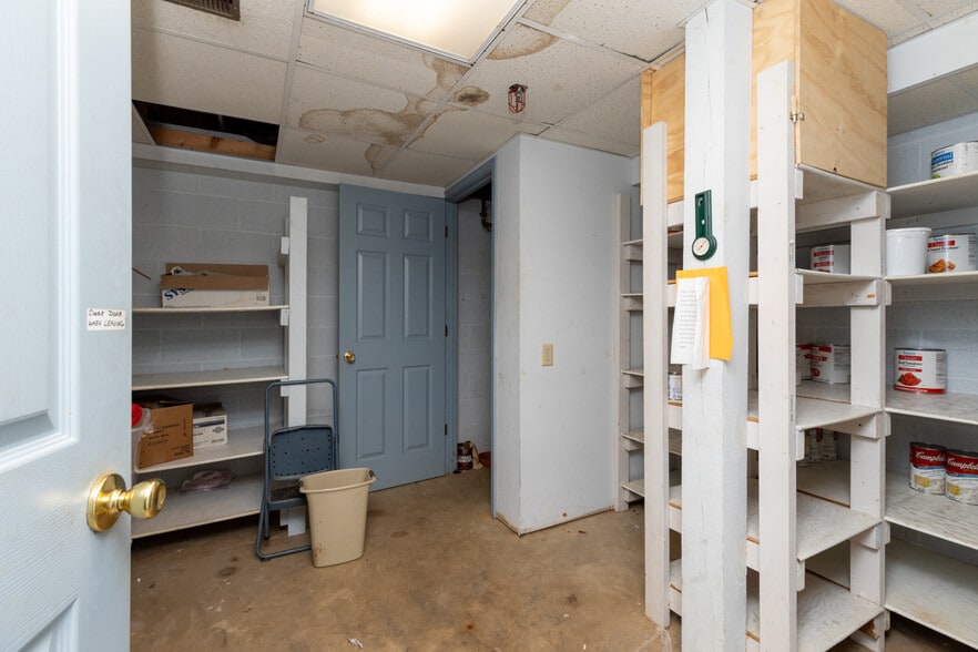 More Photos Of 218 Mill Rd, Woodstock Congregate Senior Housing For Sale