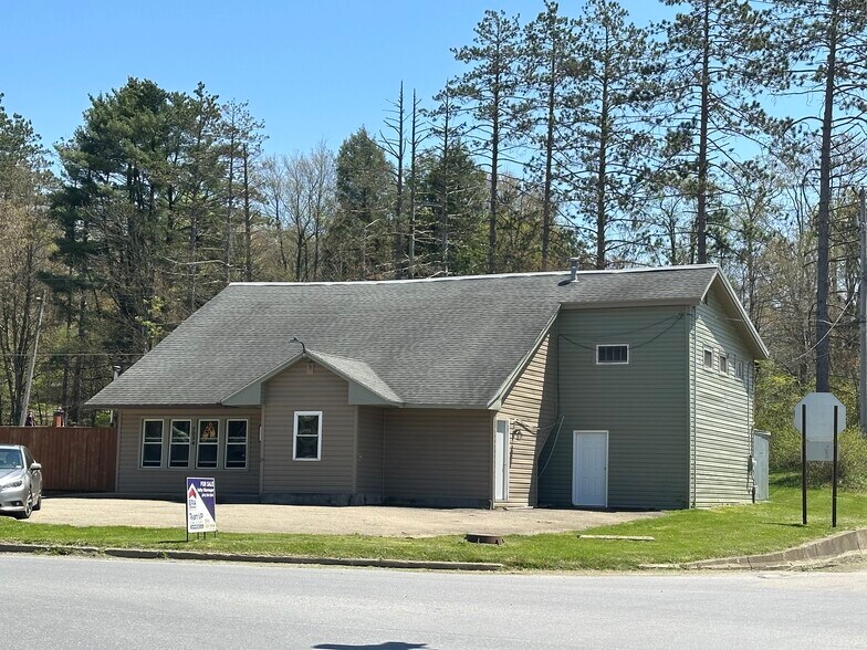 More Photos Of 7034 US-219 Hwy, Lewis Run Restaurant For Sale