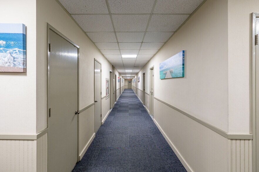 More Photos Of 827 Deep Valley Dr, Rolling Hills Estates Medical For Sale