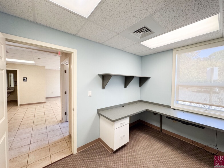 More Photos Of , Bristol Office For Sale