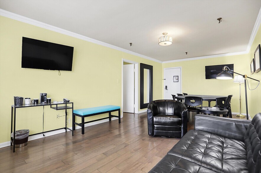 More Photos Of 35 S Main St, Batesville Warehouse For Sale